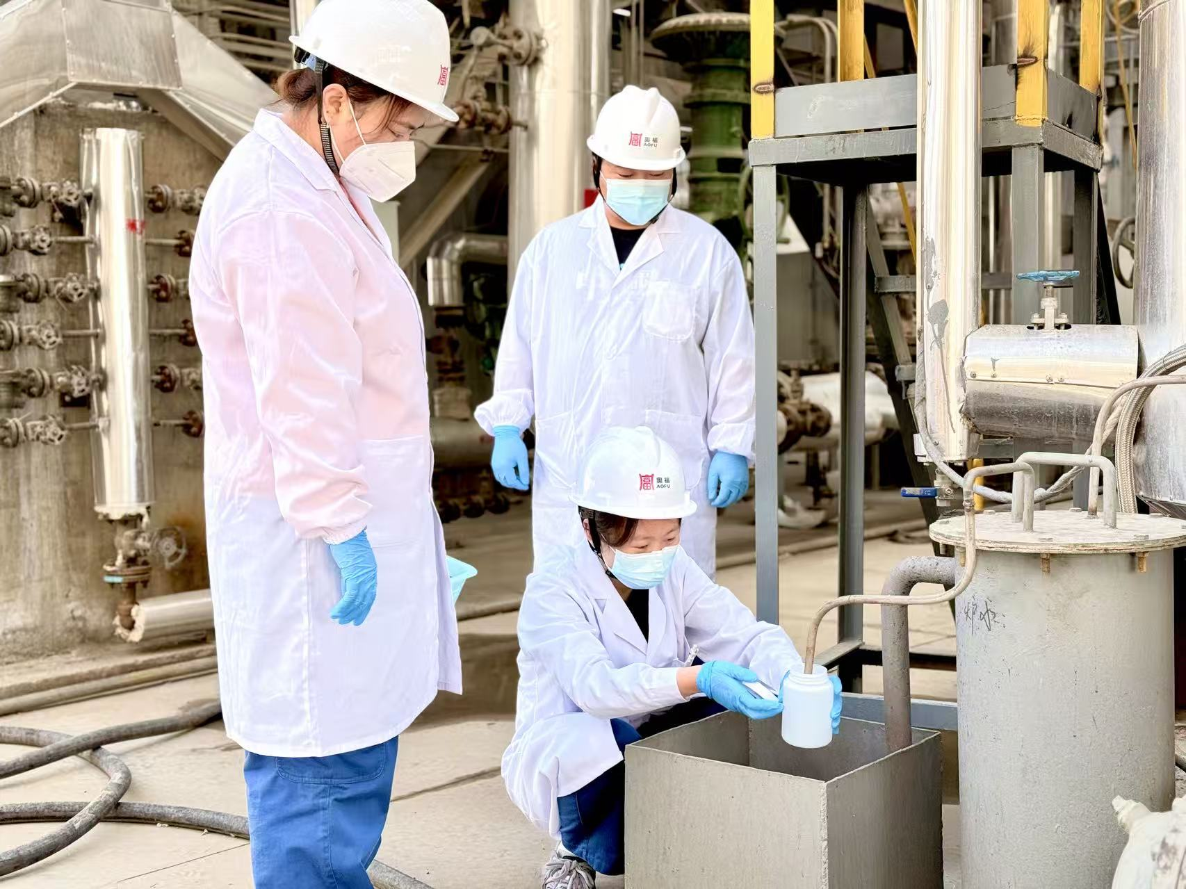 严抓生产把控 精研化验护航